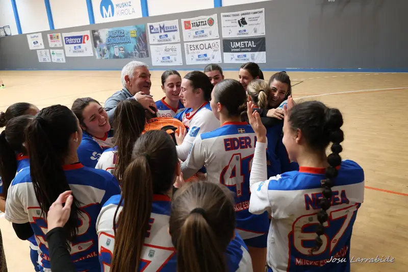 Sénior Femenino, en un tiempo muerto