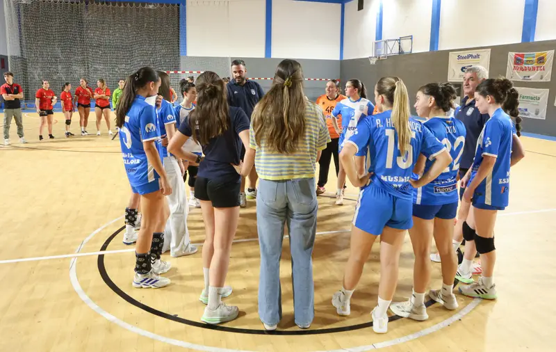 Sénior Femenino, en un tiempo muerto
