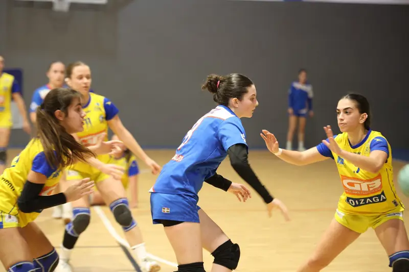 Juvenil femenino · torneo solidario · 2025-12-26