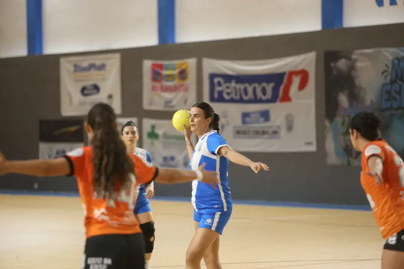 Sénior Femenino contra Kukullaga · 31–26