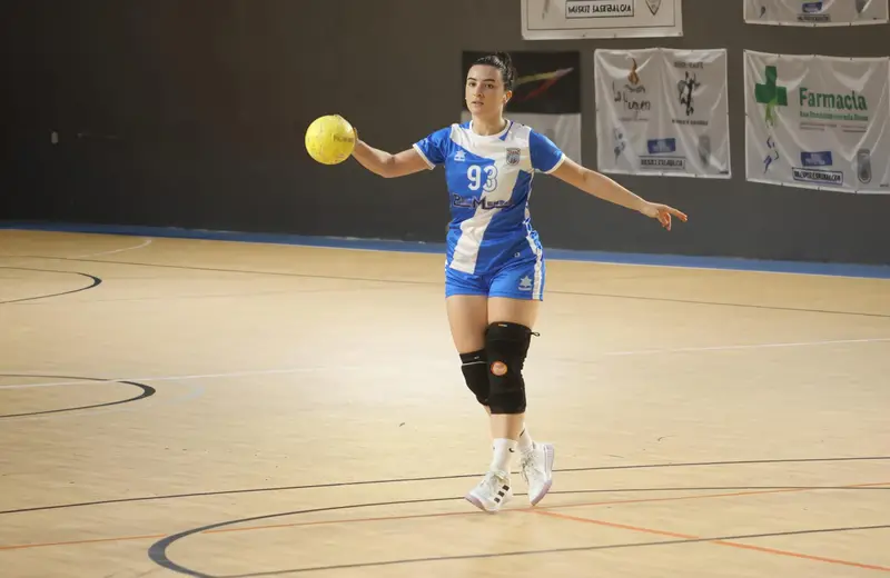 Sénior Femenino contra Kukullaga · 31–26