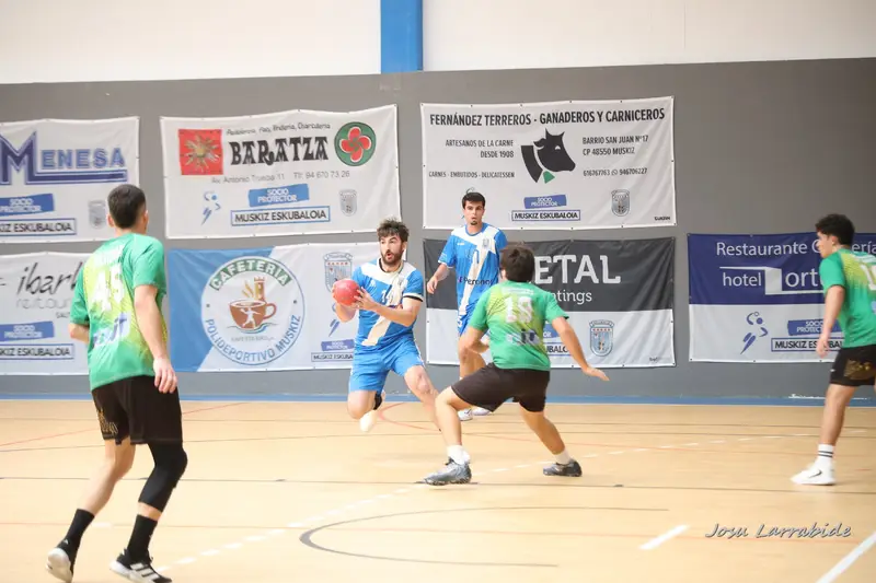 Sénior Euskadi contra Colindres · 32–30
