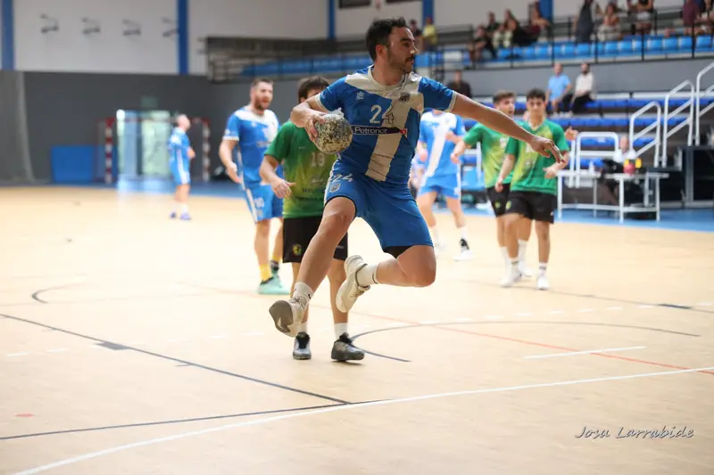 Sénior Euskadi contra Colindres · 32–30