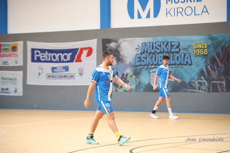 Sénior Euskadi contra Colindres · 32–30