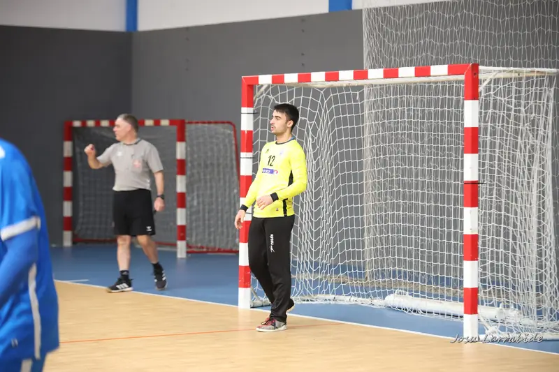 Sénior Euskadi contra Colindres · 32–30