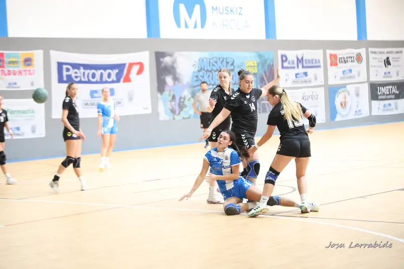 Sénior Femenino contra San Adrian · 38–29