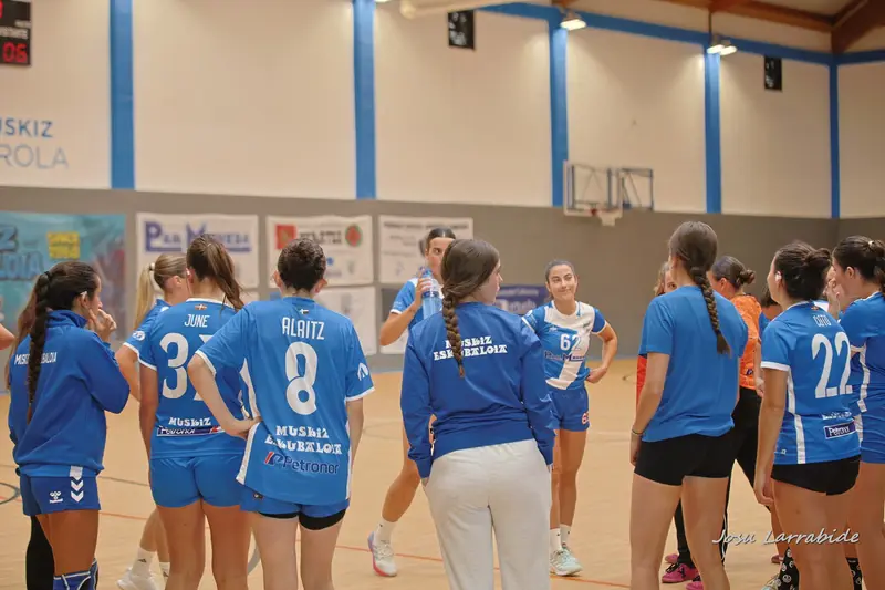 Sénior Femenino contra San Adrian · 38–29