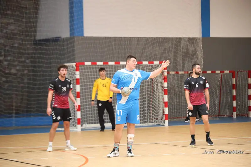 Sénior Euskadi contra Eibar B · 28–24
