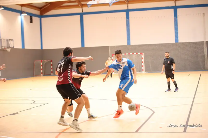 Sénior Euskadi contra Eibar B · 28–24