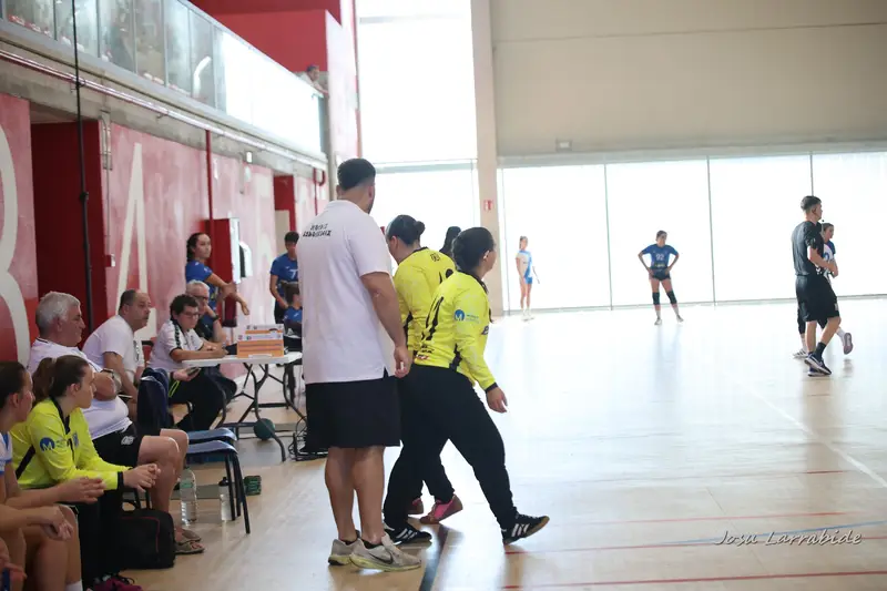 Sénior Femenino contra Basauri B · 35–25
