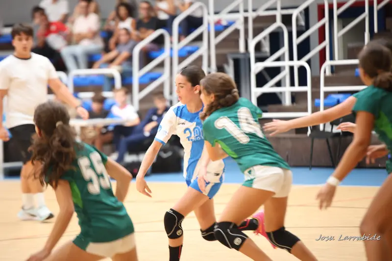 Infantil Femenino 2013 contra Urdaneta B · 17–34