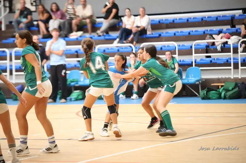 Infantil Femenino 2013 contra Urdaneta B · 17–34