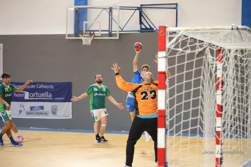 Sénior Bizkaia contra Urdaneta B · 25–29