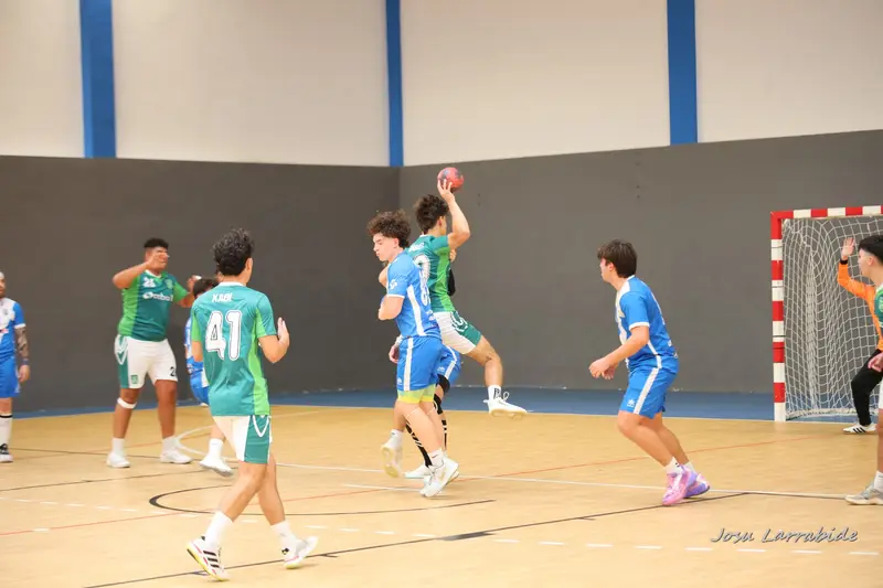 Sénior Bizkaia contra Urdaneta B · 25–29