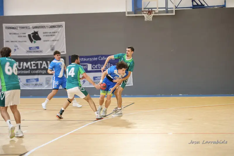 Sénior Bizkaia contra Urdaneta B · 25–29