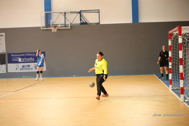 Sénior Femenino contra Urduliz Berango Eskubaloia · 33–28