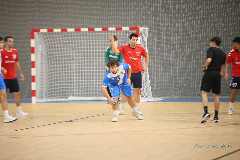 Sénior Bizkaia contra Universidad de Deusto - Loyola · 23–43