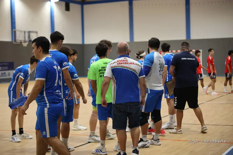 Sénior Bizkaia contra Universidad de Deusto - Loyola · 23–43