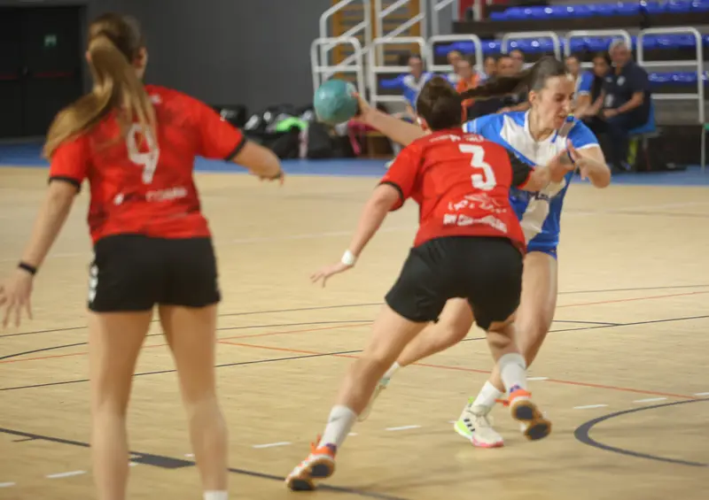 Sénior Femenino contra Baigene Corazonistas · 42–29