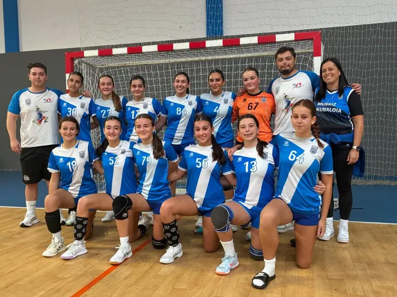Cadete Femenino Azul contra Urdaibai Garbola Occident · 30–31