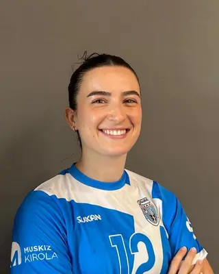Ariane Blázquez, dorsal 93