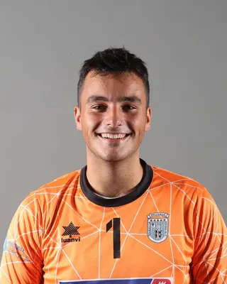 Asier Cuevas, dorsal 1
