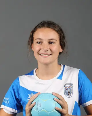 Laia Etxaniz, number 18