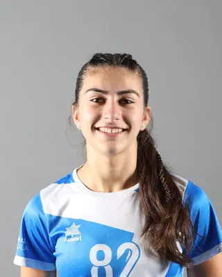Nerea Calle, number 82